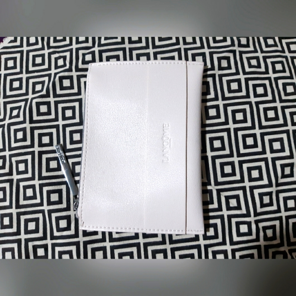 LANCOME Pouch (BRAND NEW) - Picture 2 of 12